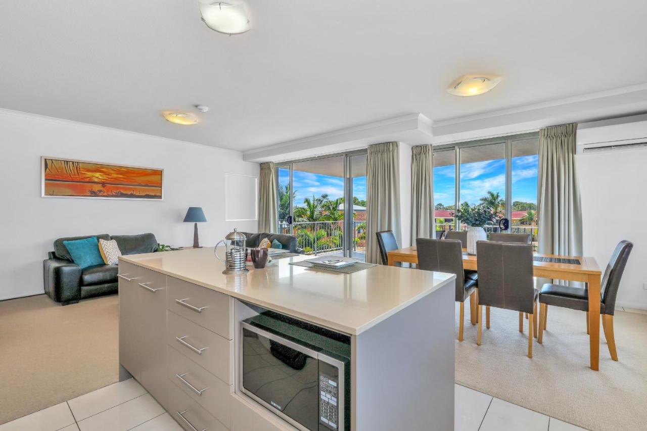 On The Bay Apartments Bongaree Ngoại thất bức ảnh