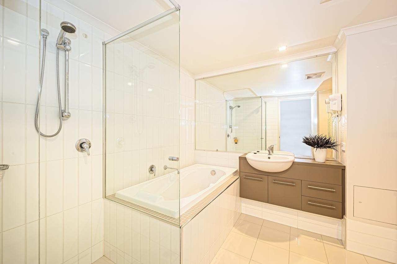 On The Bay Apartments Bongaree Ngoại thất bức ảnh